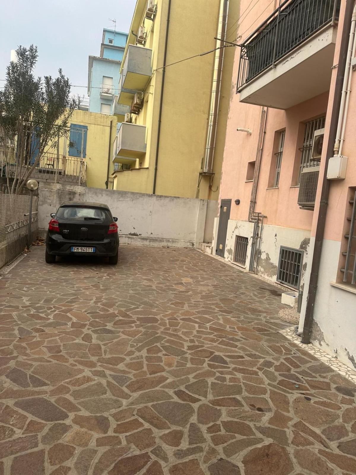 Beach House Holiday Apartments Rimini Buitenkant foto